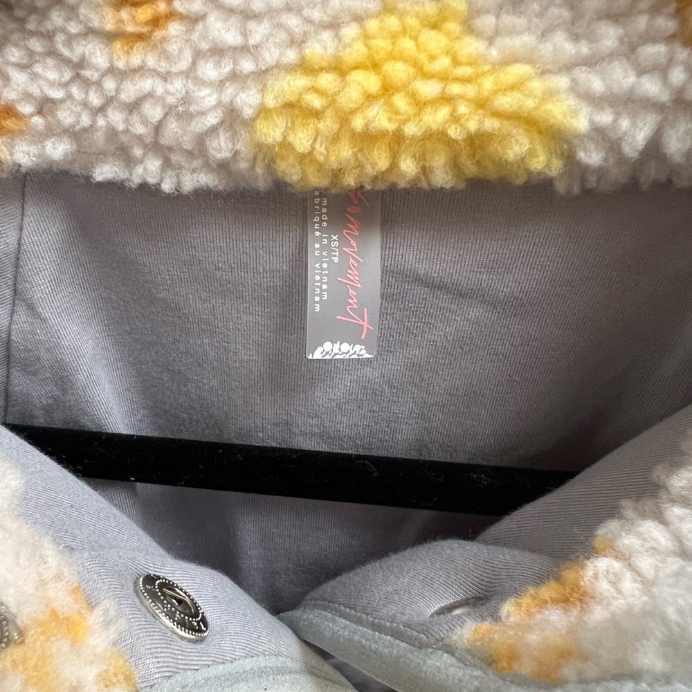 NWT free people hit the slopes printed fleece pullover lily pad combo - Picture 8 of 8
